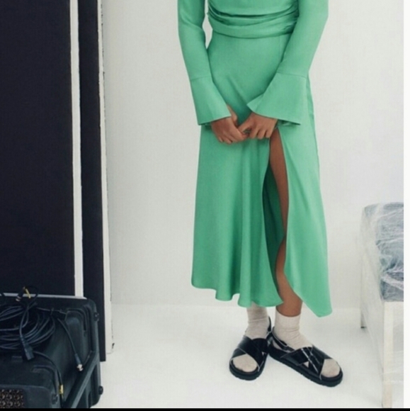 Zara Cross Strap Flat Sandals - Picture 8 of 11